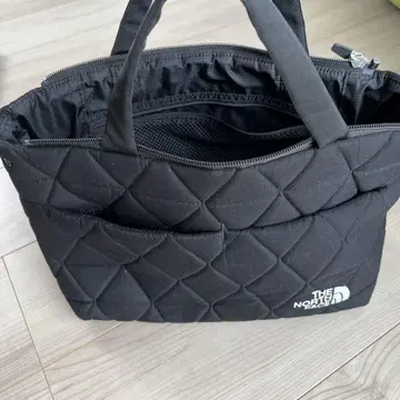 THE NORTH FACE 퀼팅 토트백 블랙