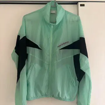 new balance 우븐 자켓 윈드브레이커