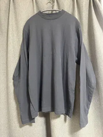 YZY gap 모크넥 티셔츠 그레이