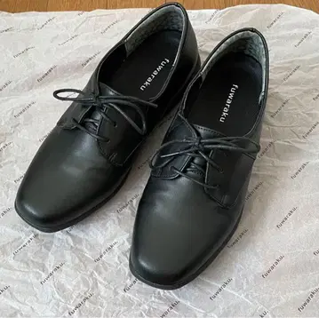 스니커즈 펌프스 23.5cm 블랙