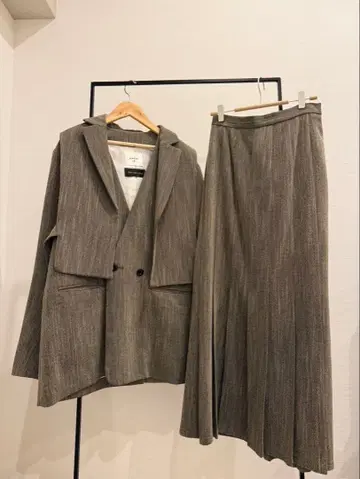 AMERI 아메리 HERRINGBONE 셋업