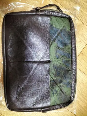 CALEE 클러치백 used