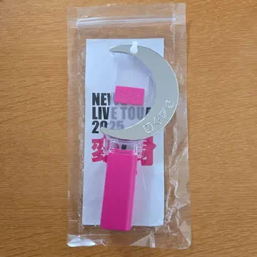 NEW LIVE TOUR 2025 응원봉