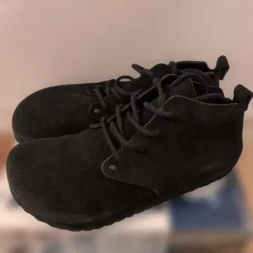 BIRKENSTOCK 댄디 블랙 스웨이드 부츠 물결 밑창
