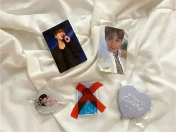 seventeen 공식 굿즈 트레이딩 카드 캔뱃지 키링