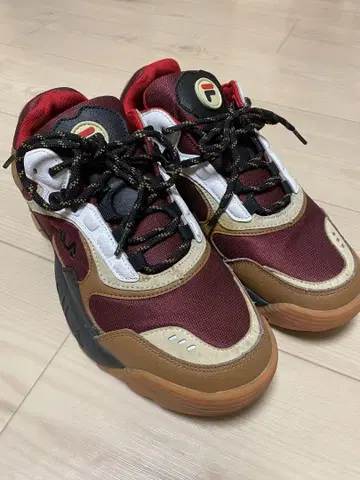 FILA 스니커즈 빨간색/브라운 28cm