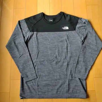 THE NORTH FACE 긴팔 티셔츠 그레이/블랙