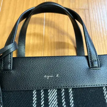 agins b. 체크 무늬 숄더백