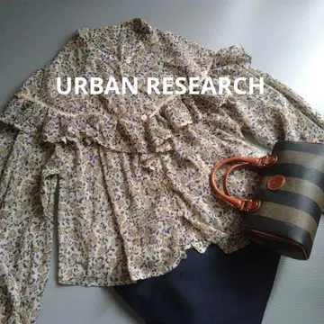 어른스러운 멋쟁이 어반 리서치 URBAN RESEARCH 프릴 블라우스