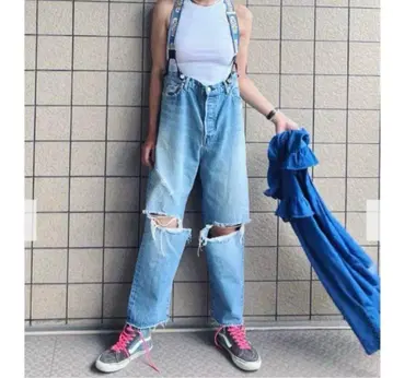 HOLIDAY DAMAGE DENIM SUSPENDER PANTS
