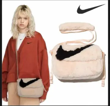 새상품급 NIKE 나이키 숄더백 퍼 퍼백 핑크