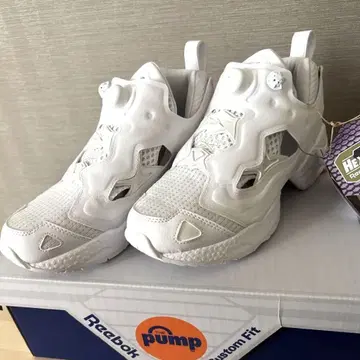 [ 미사용 새상품 ] Reebok 인스타펌프 퓨리 95 / 24cm