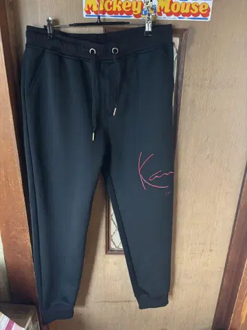 칼카니 블랙 팬츠