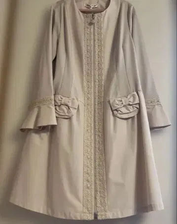 슈퍼 뷰티 코트 아이보리 44 새상품 택 포함 19,800원
