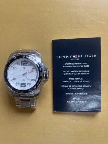 TOMMY HILFIGER 쿼츠 손목시계