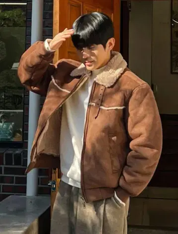 브라운 인조 모피 옷깃 점퍼 (S, M, L 사이즈)