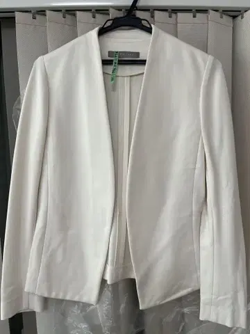 theory luxe 노카라 자켓 화이트