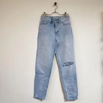 [ Levi's ] 리바이스(W24) 데님 청바지 데미지 테이퍼드
