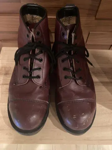 레어 닥터마틴 6홀 UK9 잉글랜드제