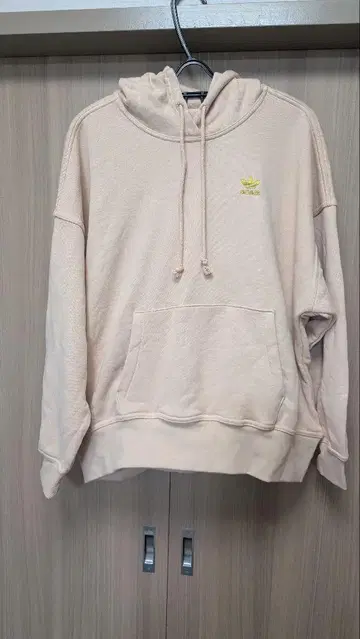 새상품 마리메꼬 x adidas 라이트 핑크 후드티