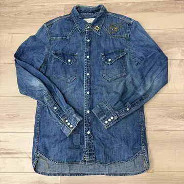 [ M 사이즈 ] REMI RELIEF 스컬 스터드 데님 웨스턴 셔츠