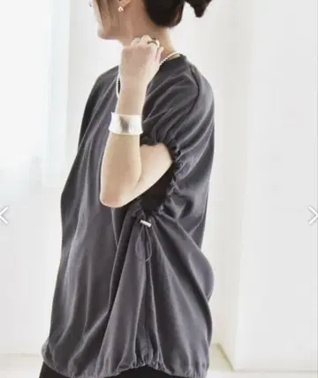 quaranciel 드로스트 개더 튜닉