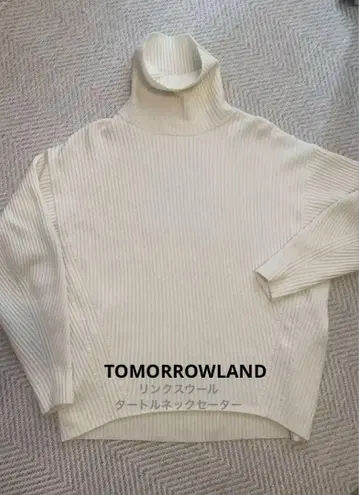 새상품급 TOMORROWLAND 링크스 울 아이보리 터틀넥 스웨터