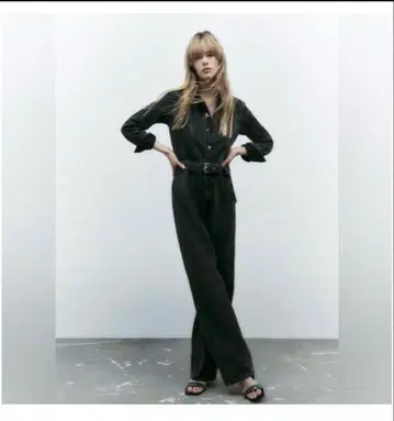 새상품급 ZARA 블랙 데님 올인원 점프 수트 긴팔 xs