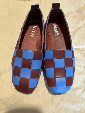 Camper 소가죽 펌프스