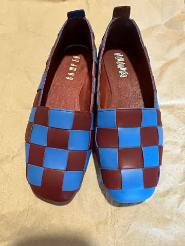 Camper 소가죽 펌프스