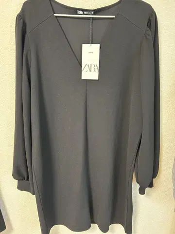 ZARA 블랙 V넥 원피스