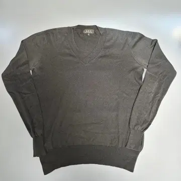 A.P.C. V넥 니트 블랙