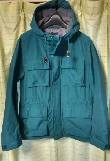 유니클로 마운틴 자켓