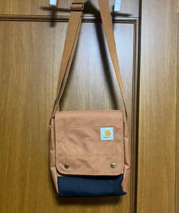 칼하트 크로스 바디백