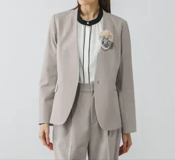 새상품 글로벌 워크 우츠쿠 실루엣 노카라 자켓
