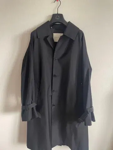 MACKINTOSH 블랙 스텐카라 코트 38