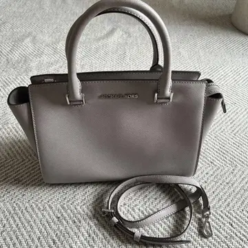 MICHAEL KORS 그레이 핸드백