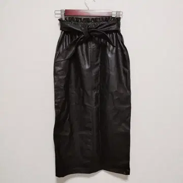 ZARA 블랙 타이트 스커트 허리 리본 가죽
