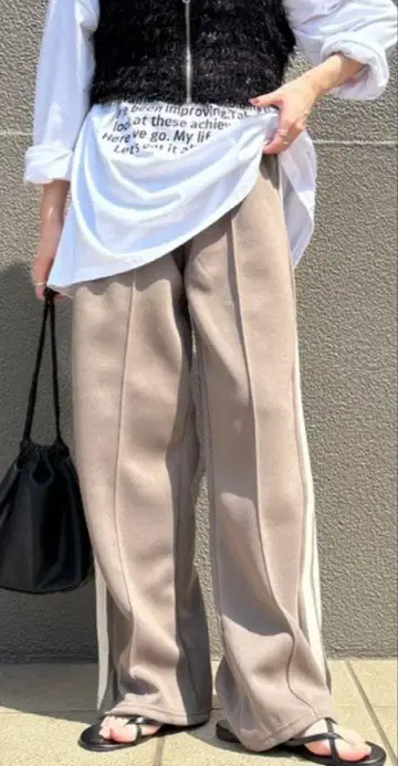 ISOOK 센터 심 트랙 팬츠 라인 팬츠 모카
