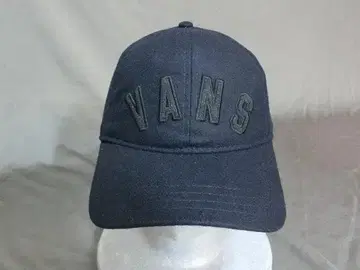 아메카지 스테디셀러 [VANS] 퀼팅 로고 캡 네이비