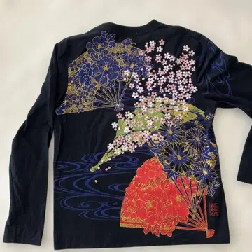 카라쿠리타마시 일본풍 꽃무늬 네이비 긴팔 티셔츠 L