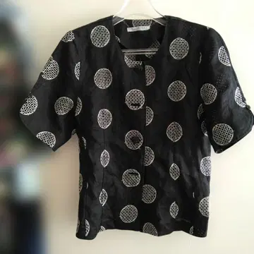 KAORYINU 카오리네 린넨 100% 블라우스 S 거의 미사용