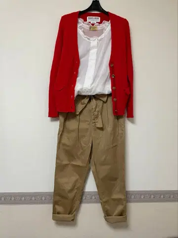 2세트! MUVEIL WORK 뮤베일 워크 가디건과 스테디셀러 치노 팬츠