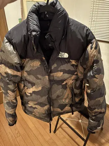 THE NORTH FACE 다운 자켓 카모플라쥬
