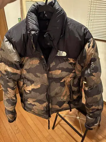THE NORTH FACE 다운 자켓 카모플라쥬
