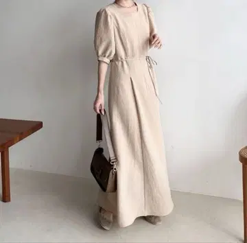 mysty woman 소매 네이비 백 샤 샹 원피스 베이지