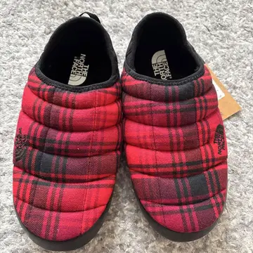 THE NORTH FACE 빨간색 블랙 체크 슬립온 8