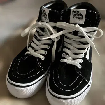 VANS 스케이트보드 신발 블랙/화이트 하이컷 새상품급 23.5