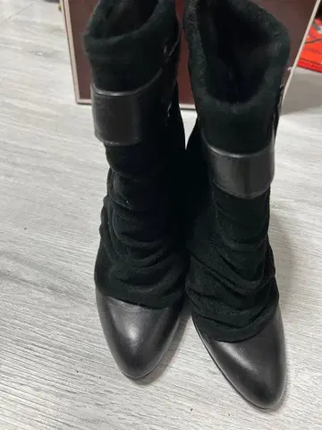 해외 구매 블랙 스웨이드 가죽 부티 36