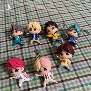 TinyTAN 키링 7체 세트